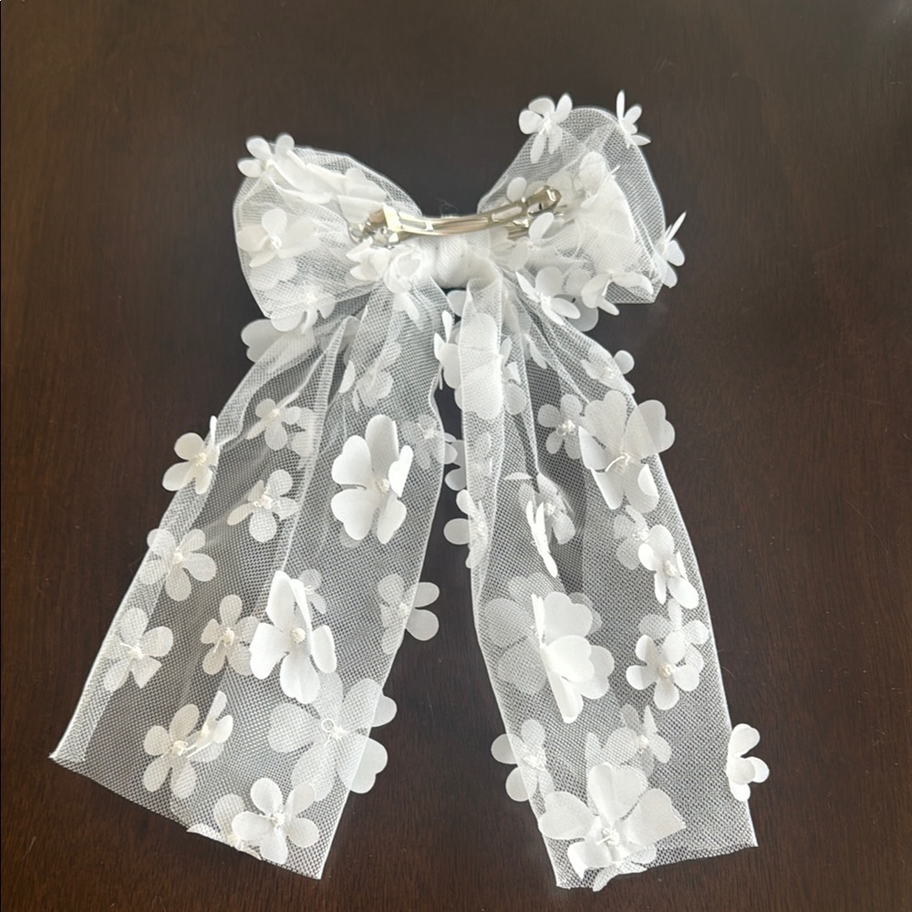 White Floral Tulle Bow Hair Clip - Picture 3 of 3